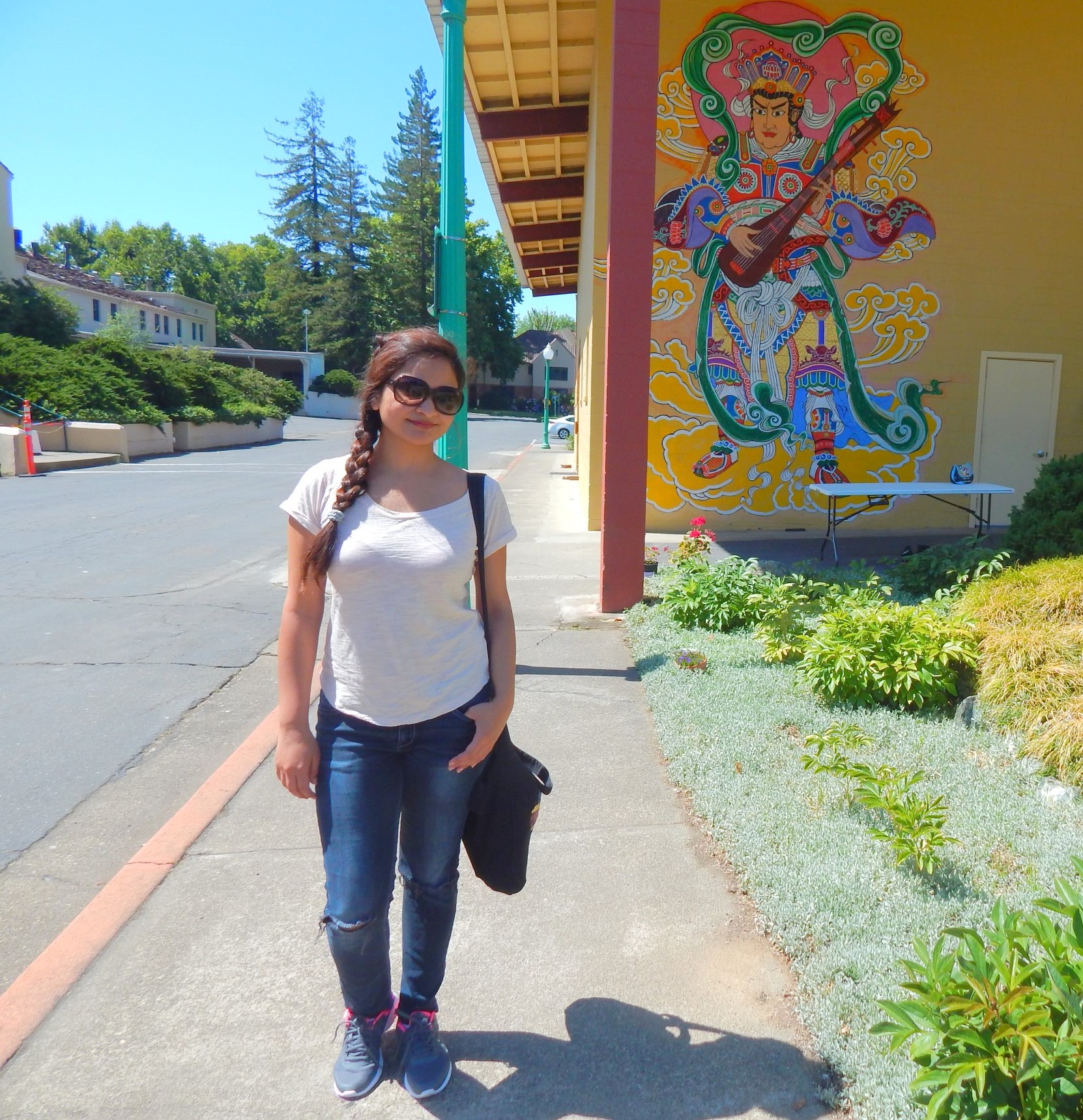 City of Ten Thousand Buddhas